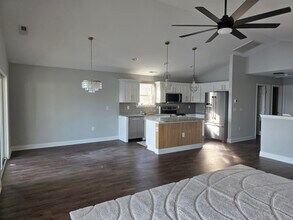 1048 Meadowoods Dr in Murrells Inlet, SC - Building Photo - Building Photo