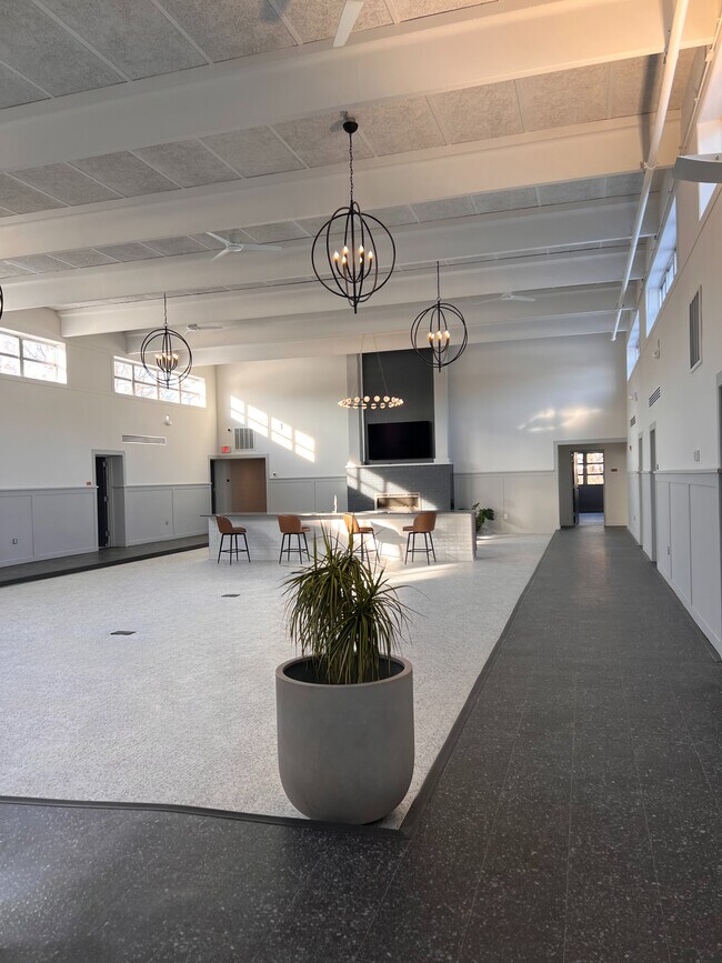 Paradigm Apartments in Norfolk, VA - Foto de edificio - Building Photo
