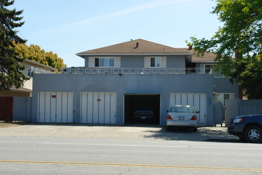 3194 Moorpark Ave in San Jose, CA - Building Photo