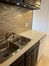 1033 7th St W, Unit 303 in St. Paul, MN - Foto de edificio - Building Photo