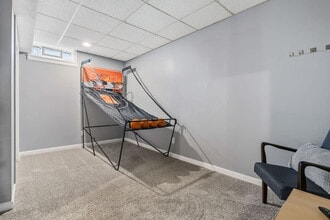 185 Heights Ave in Northfield, OH - Building Photo - Building Photo