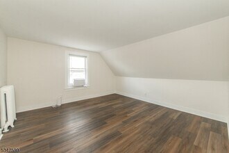 2 Hillside Ave in Summit, NJ - Building Photo - Building Photo