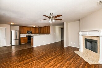 7512 Rock Garden Trail in Fort Worth, TX - Building Photo - Building Photo