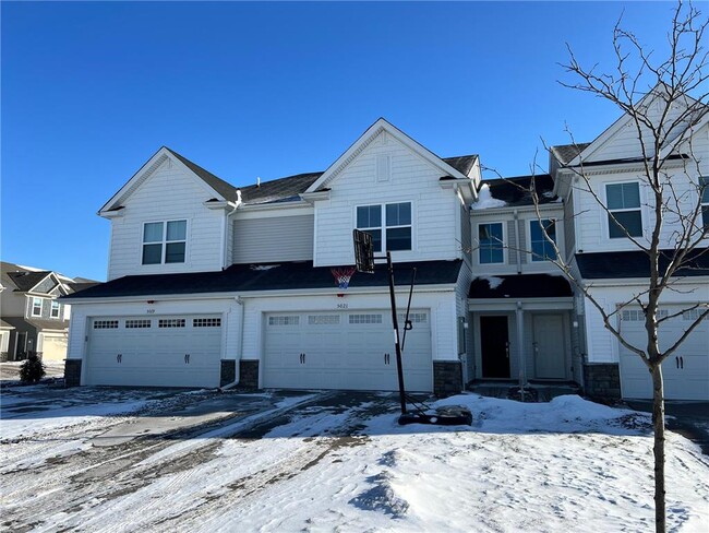 5021 Useppa Trl in Woodbury, MN - Building Photo - Building Photo