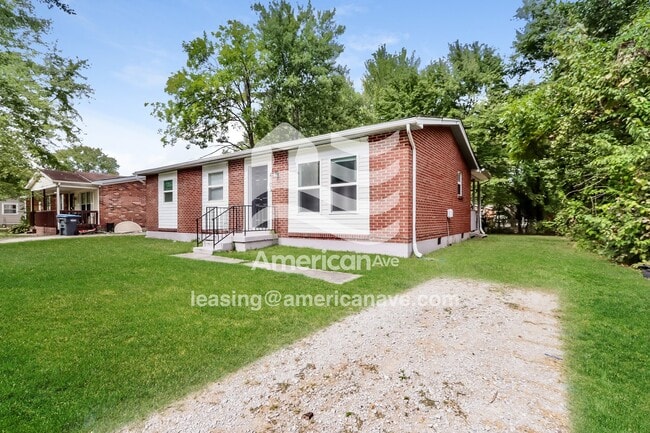 6103 Trena Trail in Louisville, KY - Foto de edificio - Building Photo