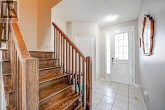 74 Dodman Cres in Hamilton, ON - Building Photo - Building Photo