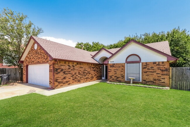 2600 Amy Ct in Moore, OK - Building Photo - Building Photo