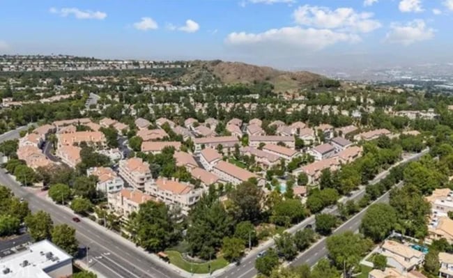 25720 Armstrong Cir, Unit B in Stevenson Ranch, CA - Building Photo - Building Photo