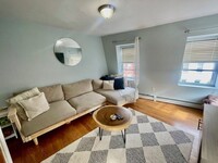 356 Hanover St, Unit 4 in Boston, MA - Building Photo - Building Photo