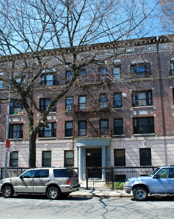 810 Ocean Ave in Brooklyn, NY - Building Photo