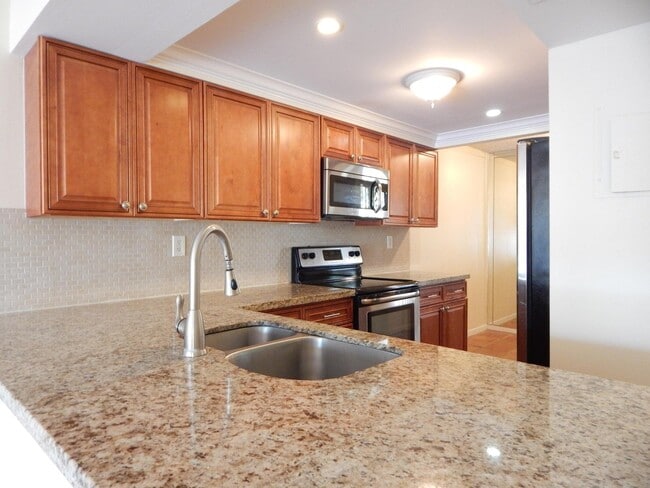 9 Royal Palm Way in Boca Raton, FL - Building Photo - Building Photo