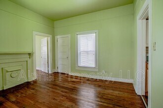 115 4th St in Fountain Inn, SC - Building Photo - Building Photo