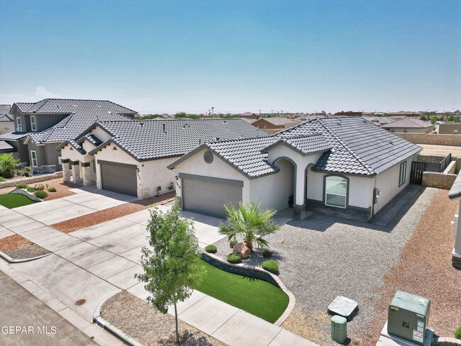 13416 Cinderford Ave in Horizon City, TX - Building Photo - Building Photo