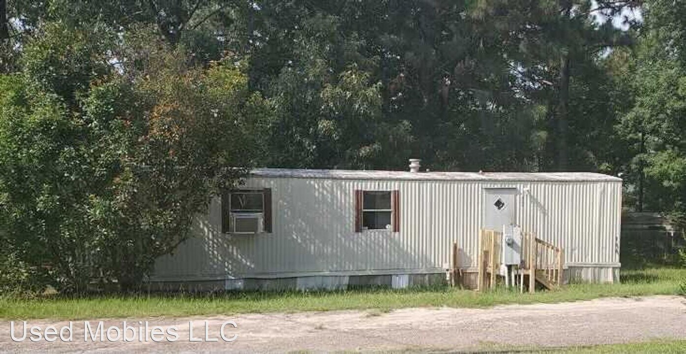 535 Coconut Cir Photo