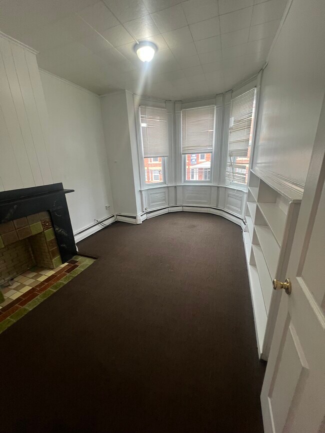 3612 Dawson St, Unit 2nd floor