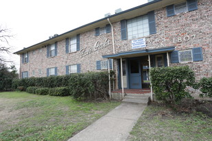 Fair Oaks Apartments in Dallas, TX - Foto de edificio - Building Photo