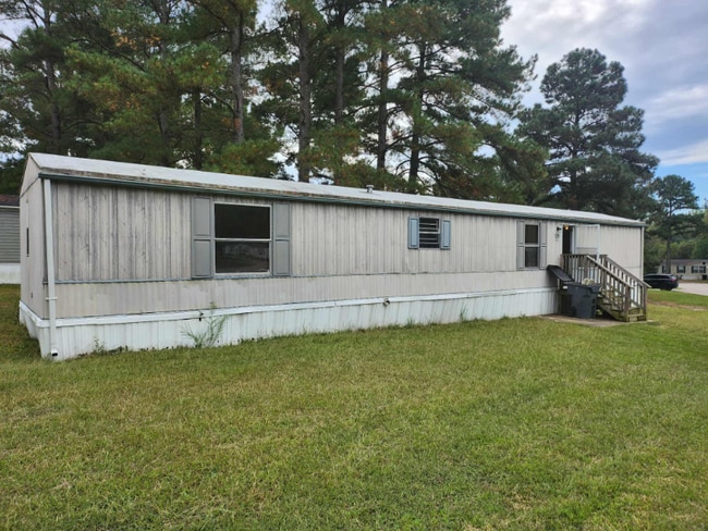 property at 1201 Garden Grove Ln