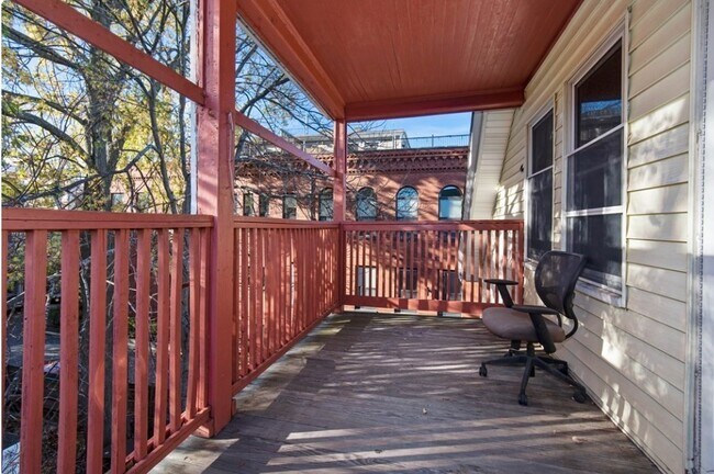 17 Wyman St, Unit 1 in Boston, MA - Building Photo - Building Photo