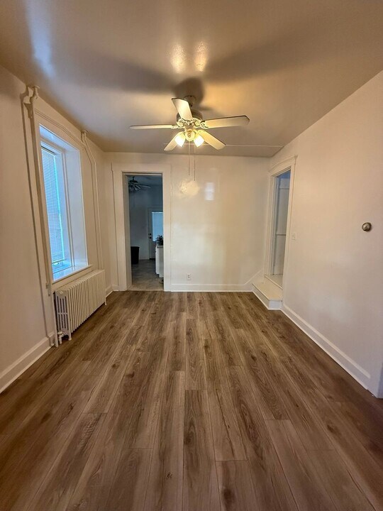 204 E High St in Elizabethtown, PA - Building Photo