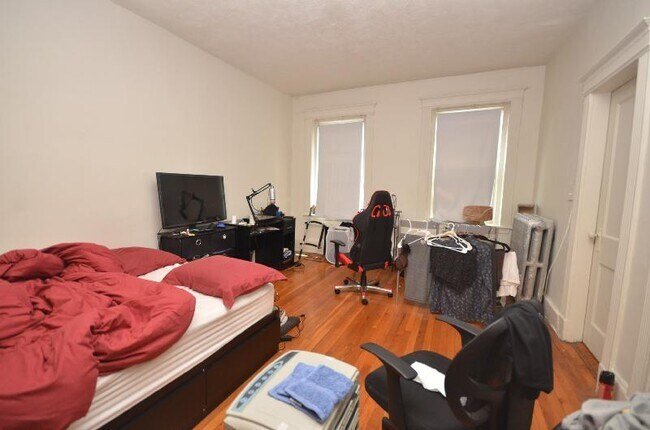 property at 1284 Commonwealth Ave