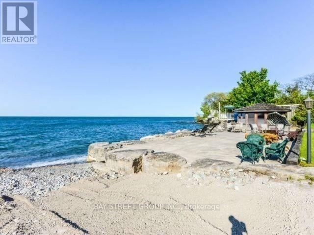 8 Lakeshore Dr in Hamilton, ON - Building Photo - Building Photo