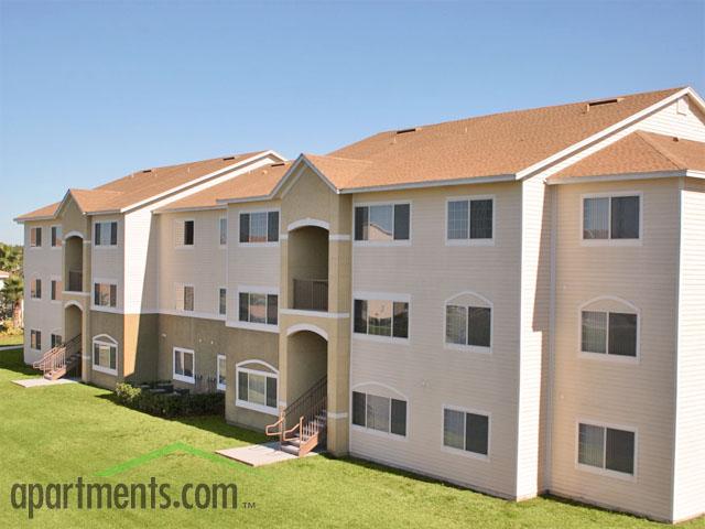 Clipper Bay Apartments in Tampa, FL - Building Photo - Building Photo