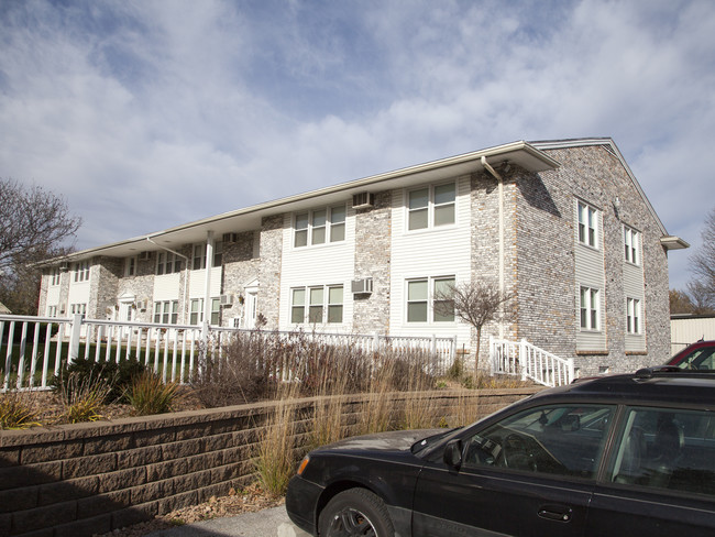 401 SW elm St in Ankeny, IA - Foto de edificio - Building Photo