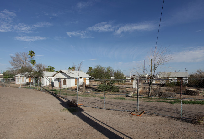 708 W Gila Bend Hwy in Casa Grande, AZ - Foto de edificio - Building Photo