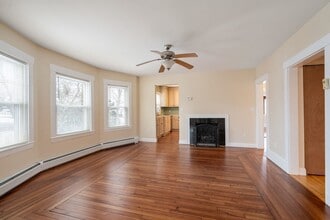 25-27-27 Lafayette St in Fairhaven, MA - Building Photo - Building Photo