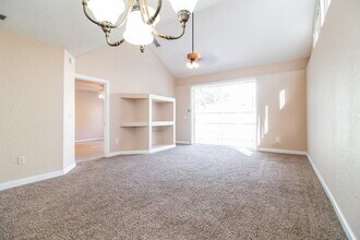 831 Cave Hollow Ln in Orlando, FL - Building Photo - Building Photo