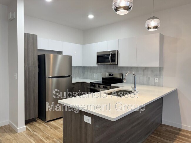 1653 Midtown Pl in Midwest City, OK - Building Photo - Building Photo