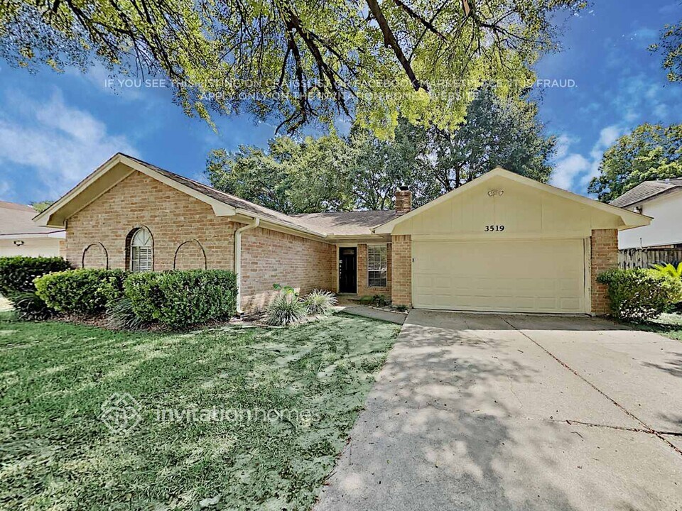 3519 Sardis Ln in Houston, TX - Building Photo