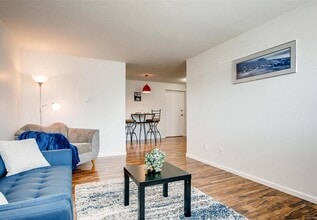 1150 Golden Cir, Unit 108 in Golden, CO - Building Photo - Building Photo