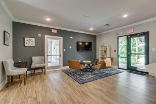 The Reserve at Raintree in Knoxville, TN - Building Photo - Building Photo