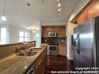 7342 Oak Manor Dr in San Antonio, TX - Building Photo - Building Photo