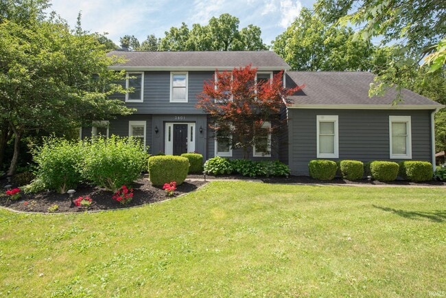 property at 3801 W Capilano Dr