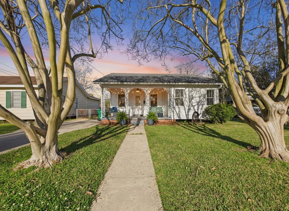 714 St Thomas St in Lafayette, LA - Building Photo