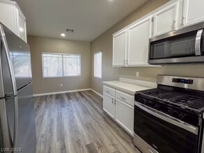 8105 Guava Nectar Ave in Las Vegas, NV - Building Photo - Building Photo