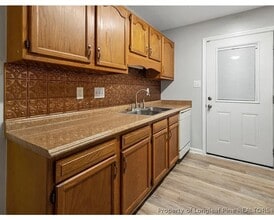 1109 Odom Dr in Fayetteville, NC - Building Photo - Building Photo