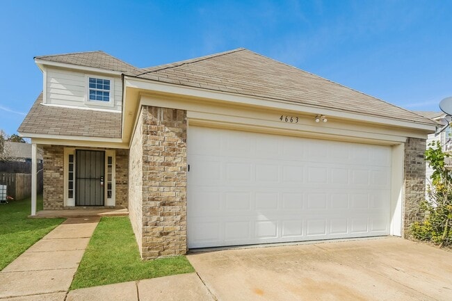4663 Royal View Dr in Memphis, TN - Building Photo - Building Photo