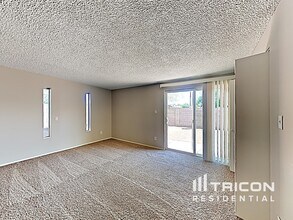 4121 W Griswold Rd in Phoenix, AZ - Building Photo - Building Photo