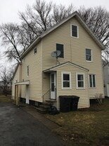 222 W Molloy Rd in Mattydale, NY - Building Photo