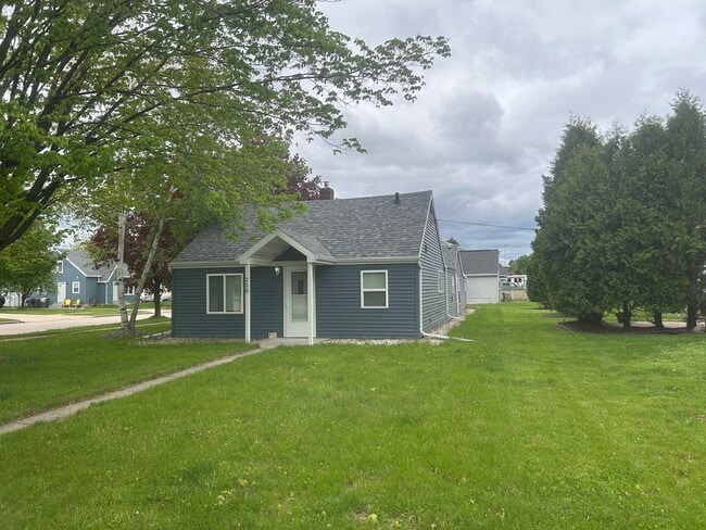 property at 220 W 2nd St