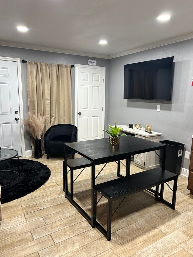 277 Chatsworth St, Unit 279 in Baton Rouge, LA - Building Photo - Building Photo