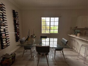 2734 Bird Ave, Unit 204 in Miami, FL - Building Photo - Building Photo