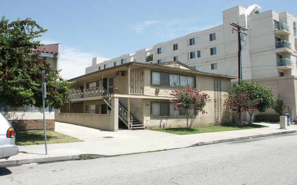 18 N 4th St in Alhambra, CA - Foto de edificio - Building Photo