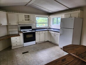 118 Kiln Dr in Bunker Hill, WV - Building Photo - Building Photo