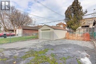 8 Hanson Rd in Toronto, ON - Building Photo - Building Photo