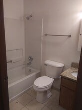 755 Inland Cir in Naperville, IL - Building Photo - Building Photo