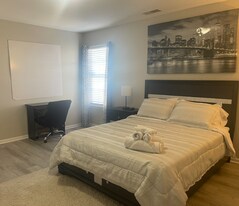 5235 Grays Ridge Dr in Charlotte, NC - Building Photo